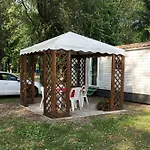 مكان تخييم Camping Aquileia