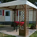 مكان تخييم Camping Aquileia *