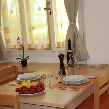 阿奎莱亚露营酒店